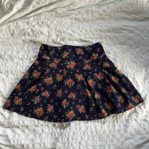 Floral Twik Pleated Yoke Mini Skirt